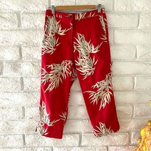 Banana Bay Red Leaf Print Capris Sz S P-31